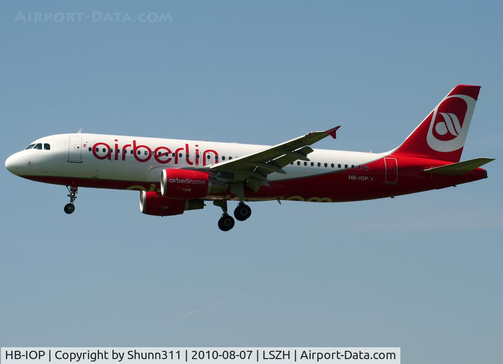 HB-IOP, 2010 Airbus A320-214 C/N 4187, Landing rwy 14