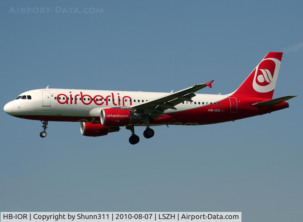 HB-IOR, 2009 Airbus A320-214 C/N 4033, Landing rwy 14