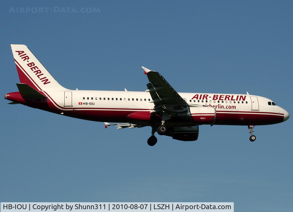 HB-IOU, 2006 Airbus A320-214 C/N 3006, Landing rwy 14
