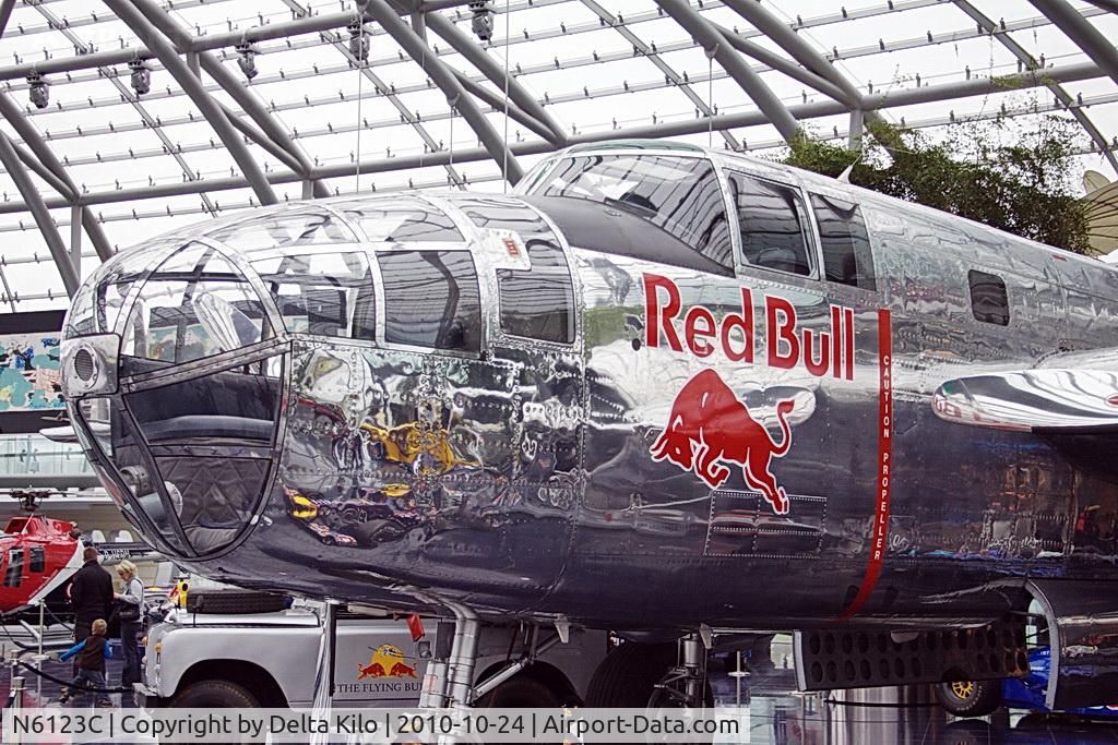 N6123C, 1945 North American B-25J-30-NC Mitchell Mitchell C/N 108-47647, Flying Bulls Hangar 7