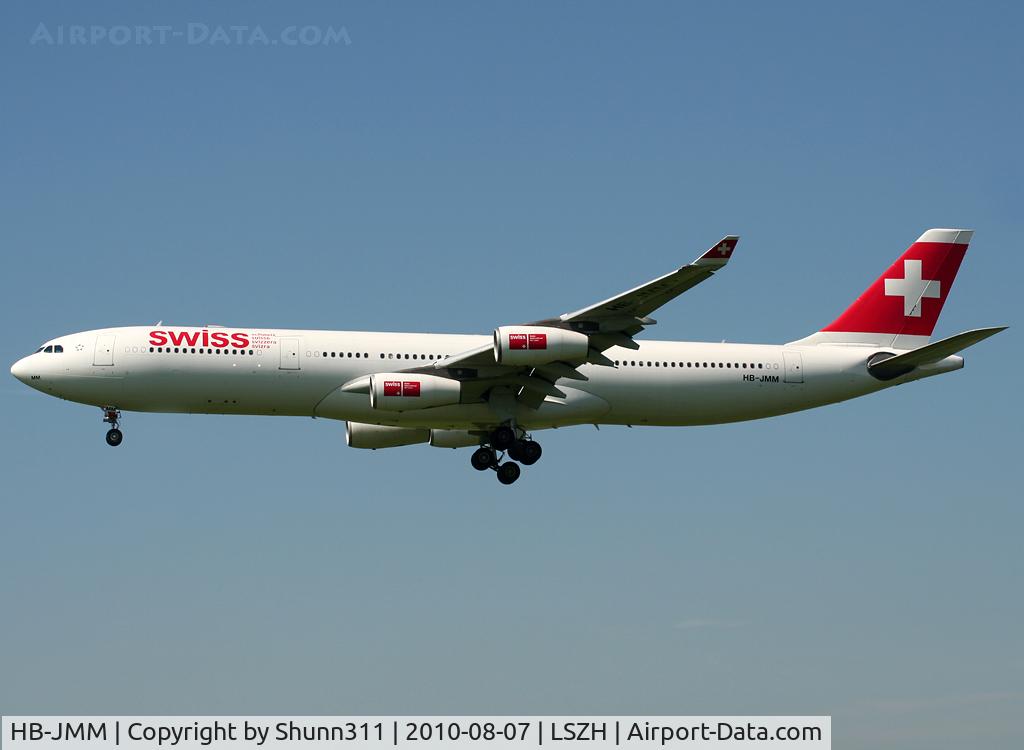 HB-JMM, 1996 Airbus A340-313 C/N 154, Landing rwy 14