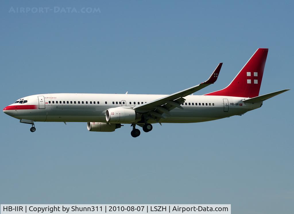 HB-IIR, 2004 Boeing 737-86Q C/N 30295, Landing rwy 14