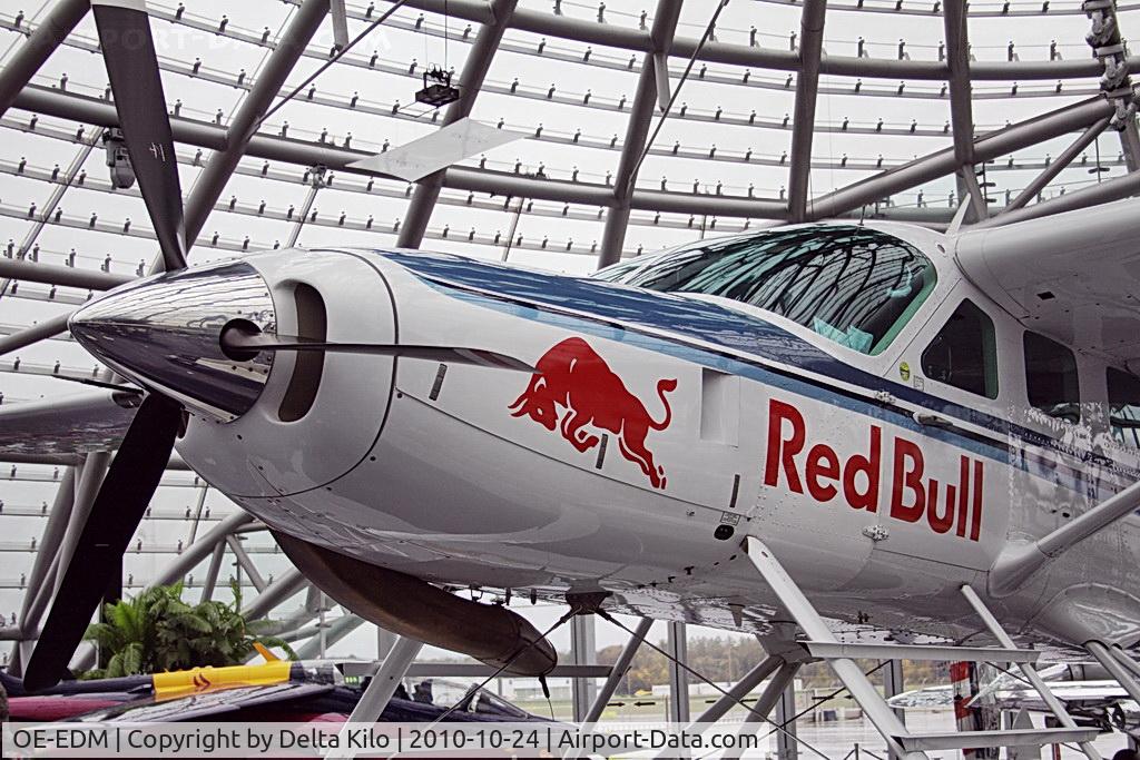 OE-EDM, 1996 Cessna 208 Caravan 1 C/N 20800257, Flying Bulls Hangar 7