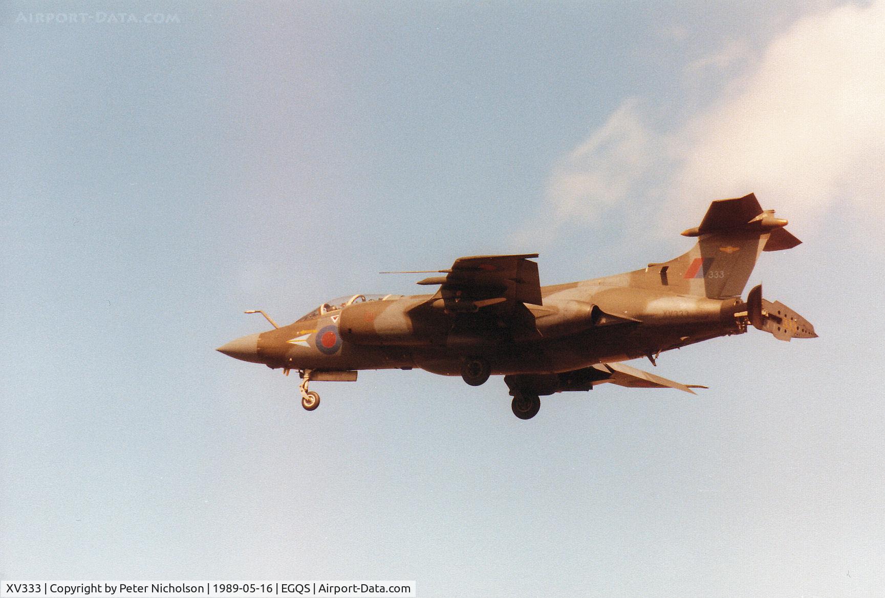 XV333, 1967 Hawker Siddeley Buccaneer S.2B C/N B3-11-66, Buccaneer S.2B of 208 Squadron landing on Runway 23 at RAF Lossiemouth in May 1989.