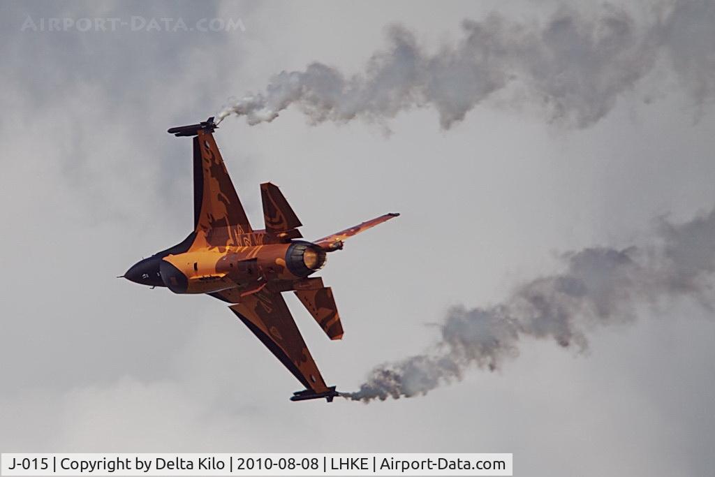 J-015, 1991 Fokker F-16A Fighting Falcon C/N 6D-171, Netherlands - Air Force
General Dynamics F-16AM Fighting Falcon
J-015 (cn 6D-171)