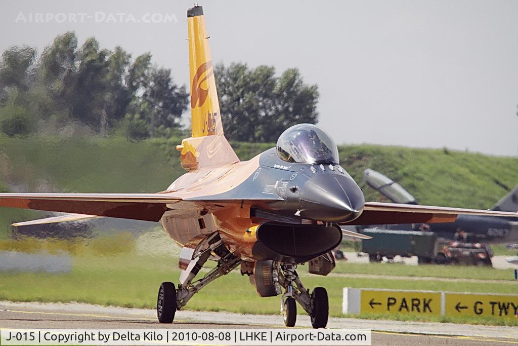 J-015, 1991 Fokker F-16A Fighting Falcon C/N 6D-171, Netherlands - Air Force
General Dynamics F-16AM Fighting Falcon
J-015 (cn 6D-171)