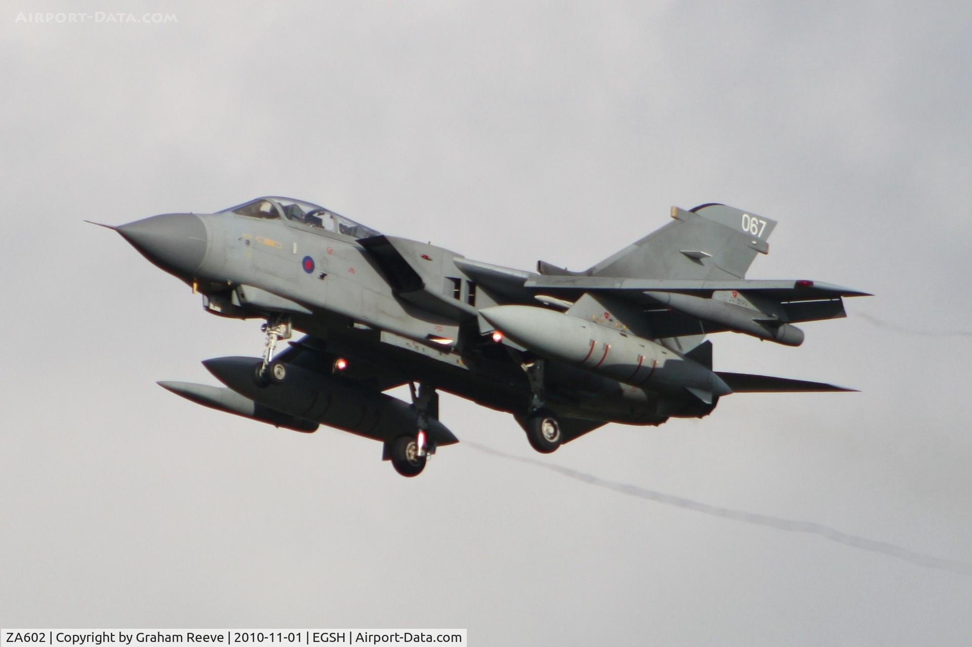 ZA602, 1982 Panavia Tornado GR.4 C/N 127/BT026/3066, Practice approach to Norwich.