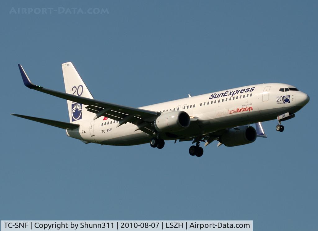 TC-SNF, 2008 Boeing 737-8HC C/N 36529, Landing rwy 14