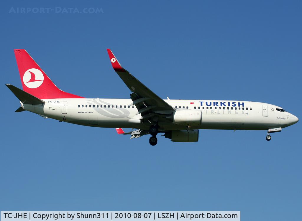 TC-JHE, 2008 Boeing 737-8F2 C/N 35744, Landing rwy 14