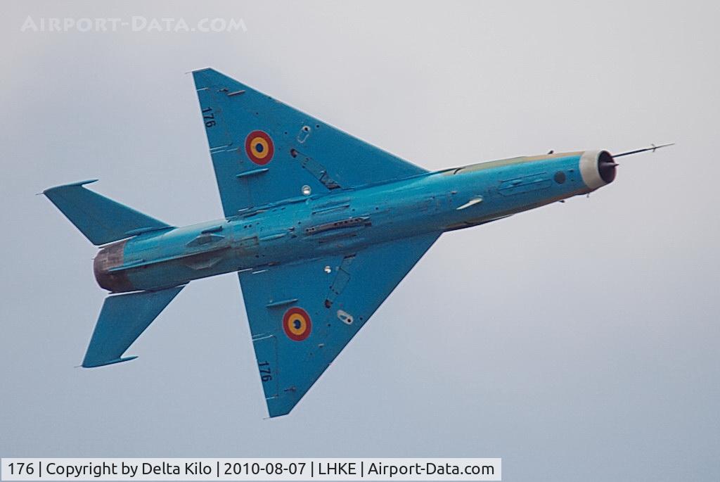 176, Mikoyan-Gurevich MiG-21 C/N 516999176, Romania - Air Force
Mikoyan-Gurevich MiG-21UM Lancer B
176 (cn 516999176)
