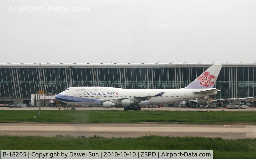 B-18205, Boeing 747-409 C/N 28712, @ Shanghai Pudong