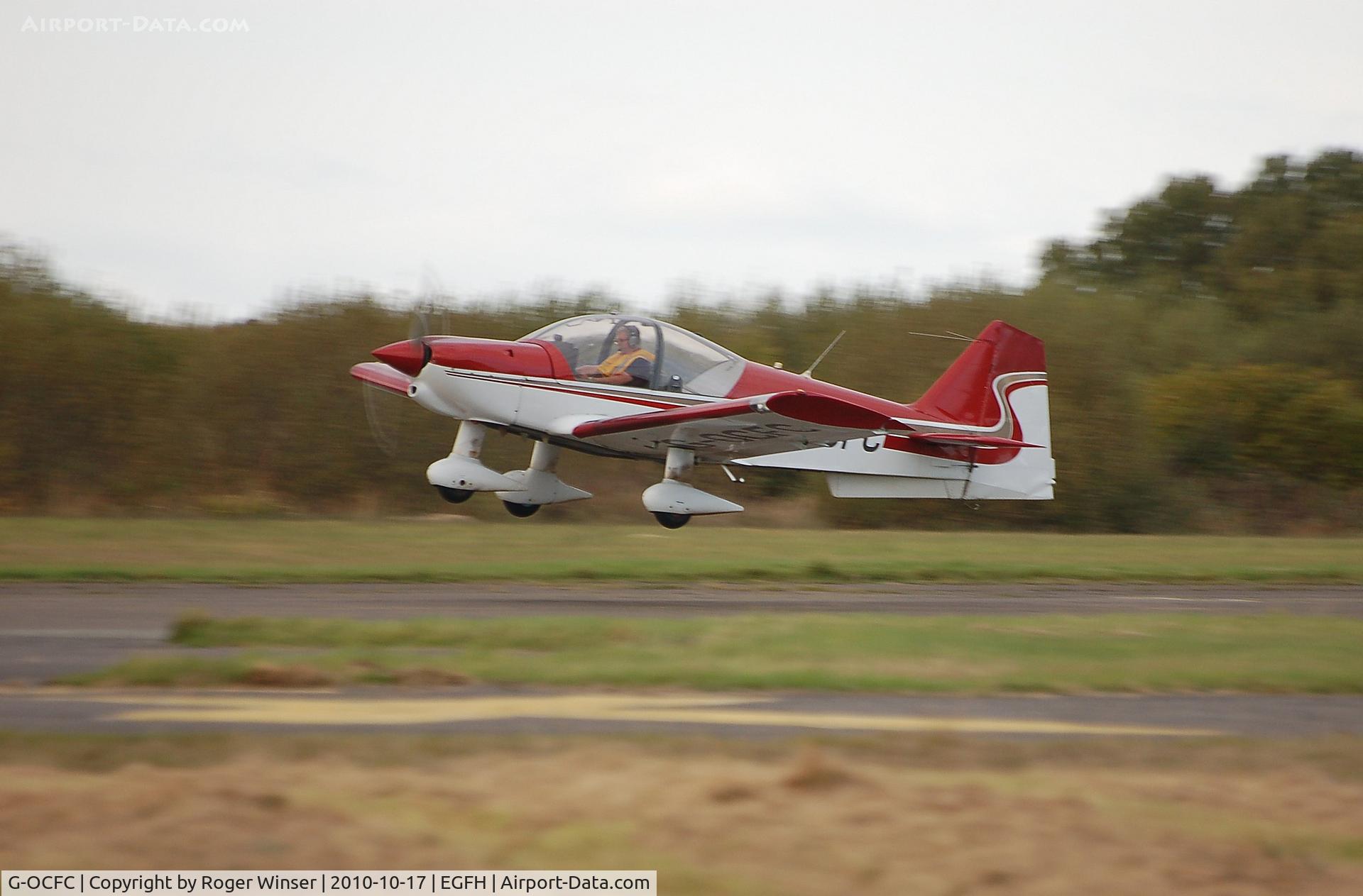 G-OCFC, 2002 Robin R-2160 Alpha Sport C/N 374, Visiting Robin Alpha Sport departing Runway 22.