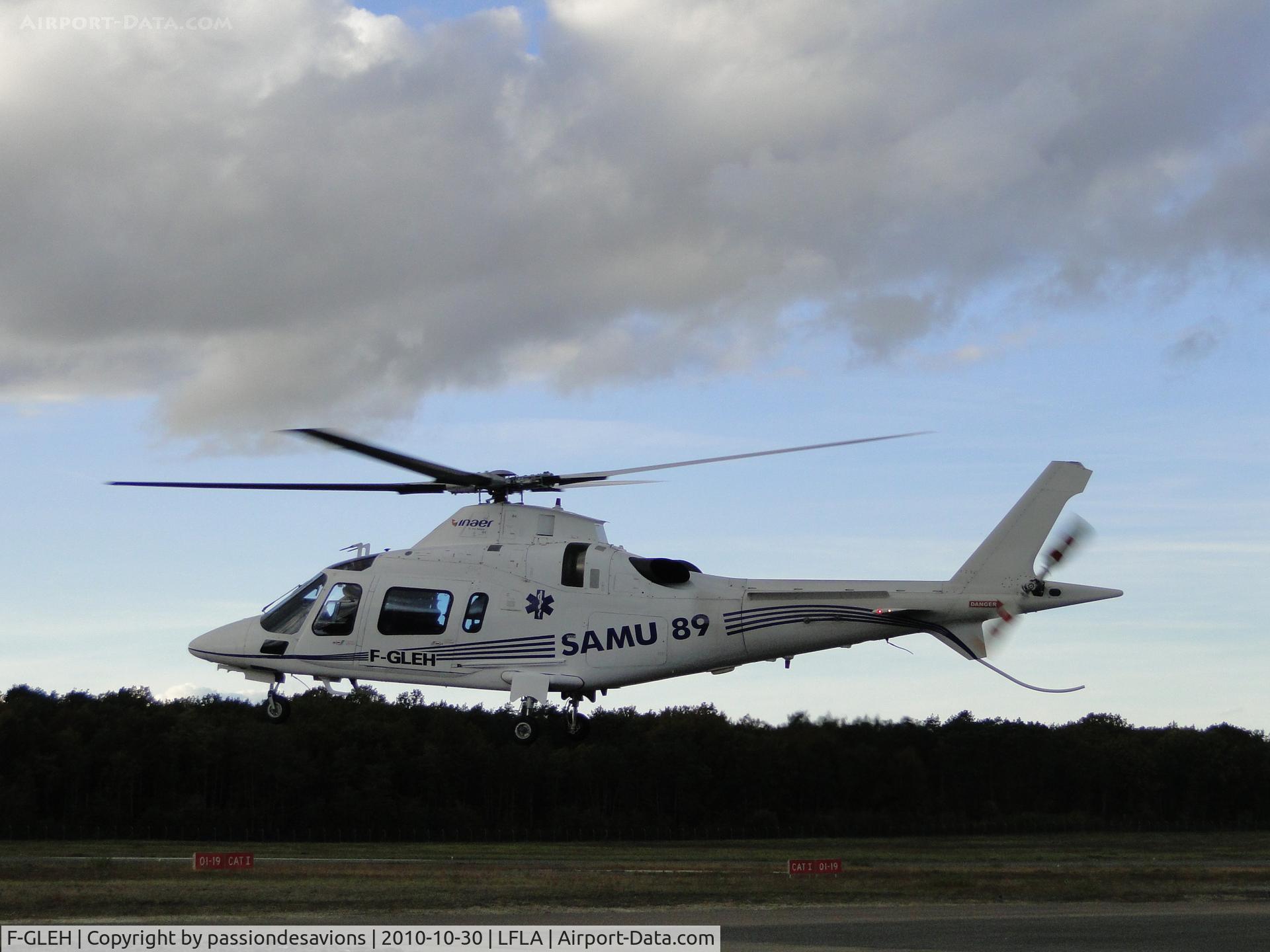 F-GLEH, Agusta A-109E Power C/N 11037, Just taking-off
