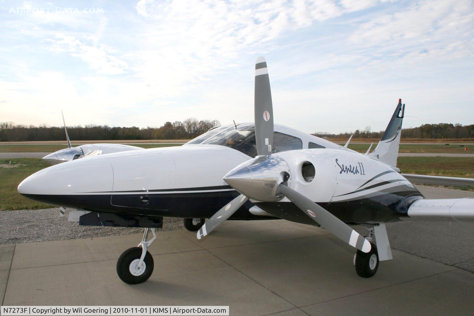 N7273F, 1976 Piper PA-34-200T C/N 34-7770055, Close-up New Paint