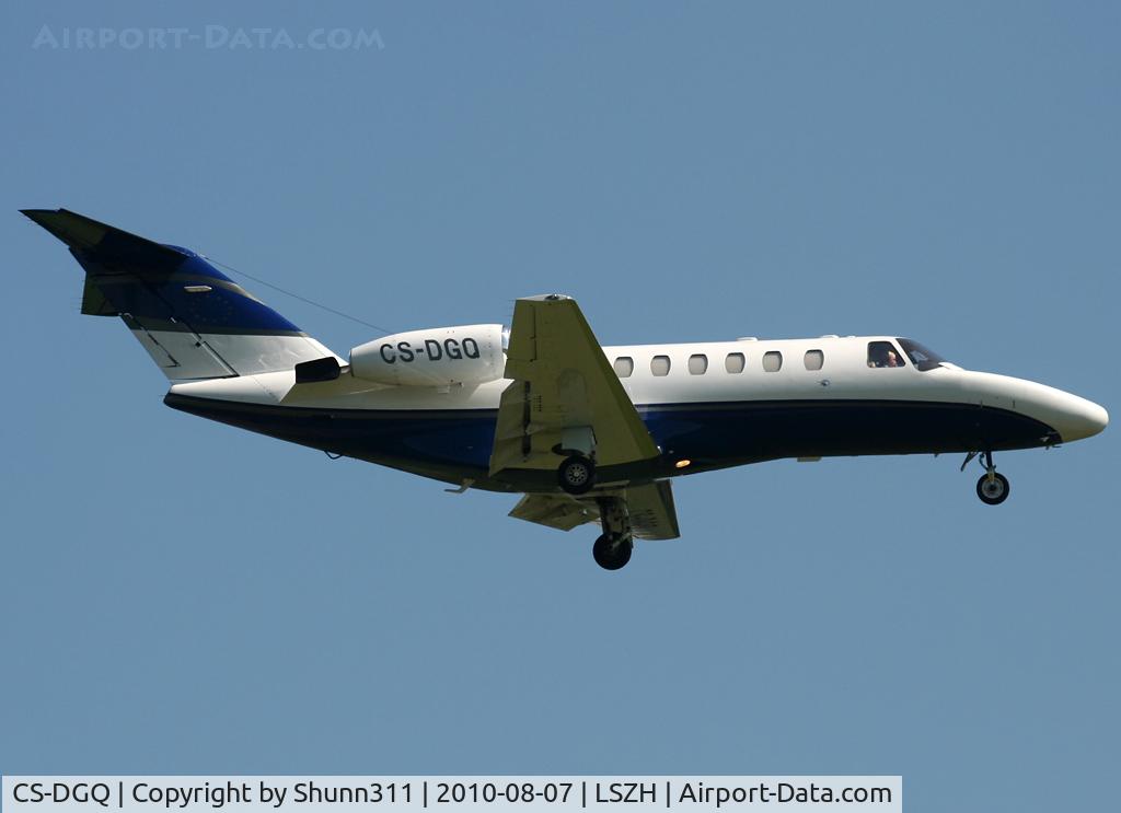 CS-DGQ, 2004 Cessna 525A CitationJet CJ2 C/N 525A-0200, Landing rwy 14