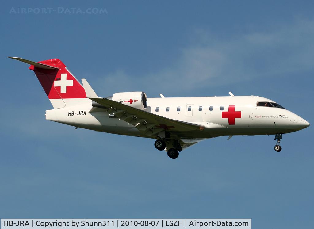 HB-JRA, 2002 Bombardier Challenger 604 (CL-600-2B16) C/N 5529, Landing rwy 14