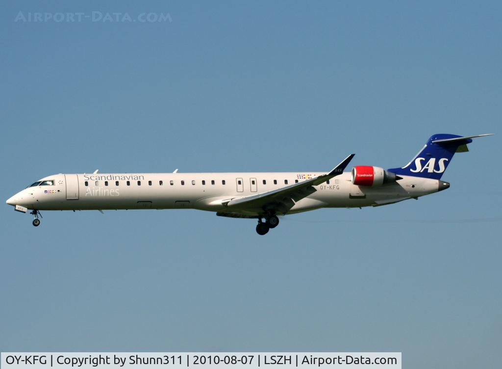 OY-KFG, 2009 Bombardier CRJ-900ER (CL-600-2D24) C/N 15237, Landing rwy 14