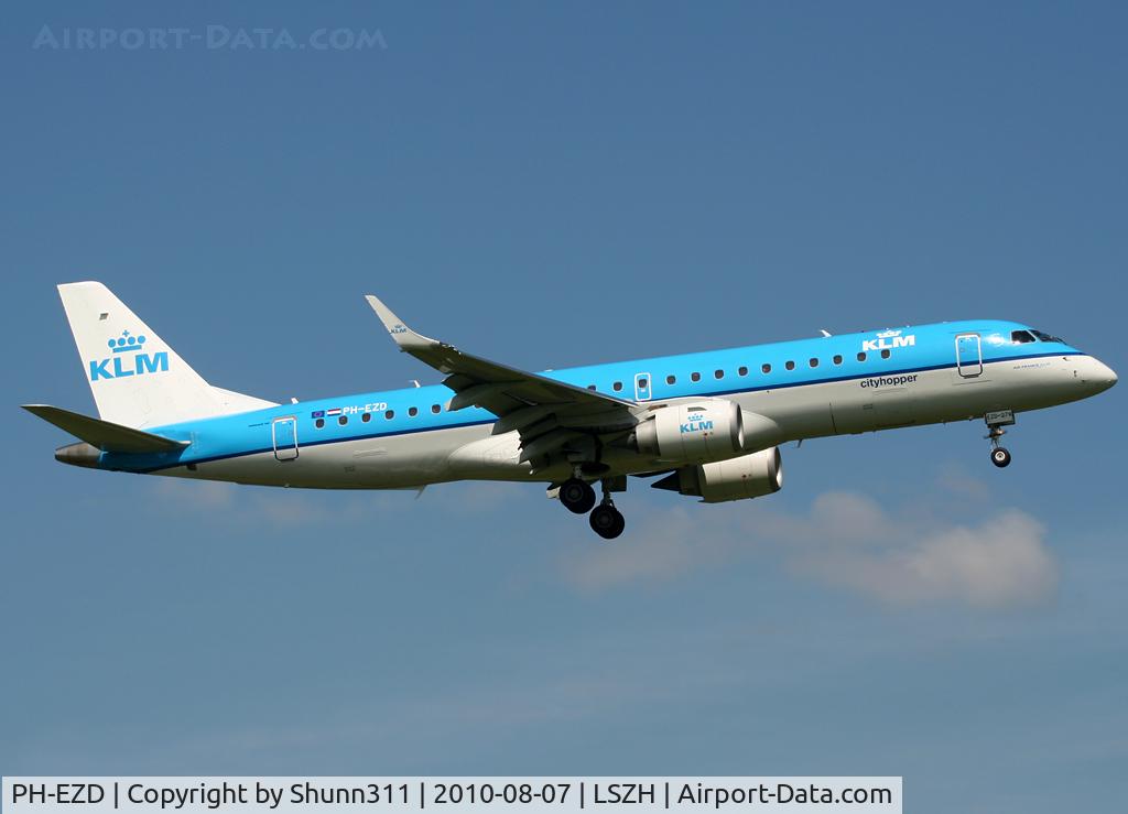 PH-EZD, 2009 Embraer 190LR (ERJ-190-100LR) C/N 19000279, Landing rwy 14