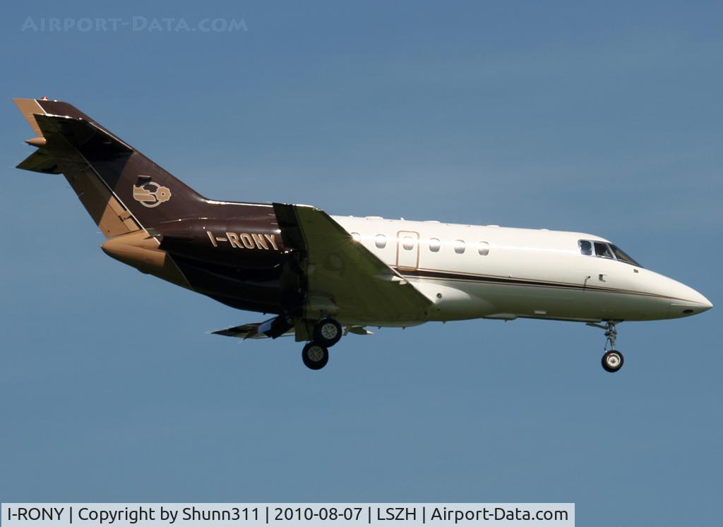 I-RONY, 2000 Raytheon Hawker 800XP C/N 258506, Landing rwy 14