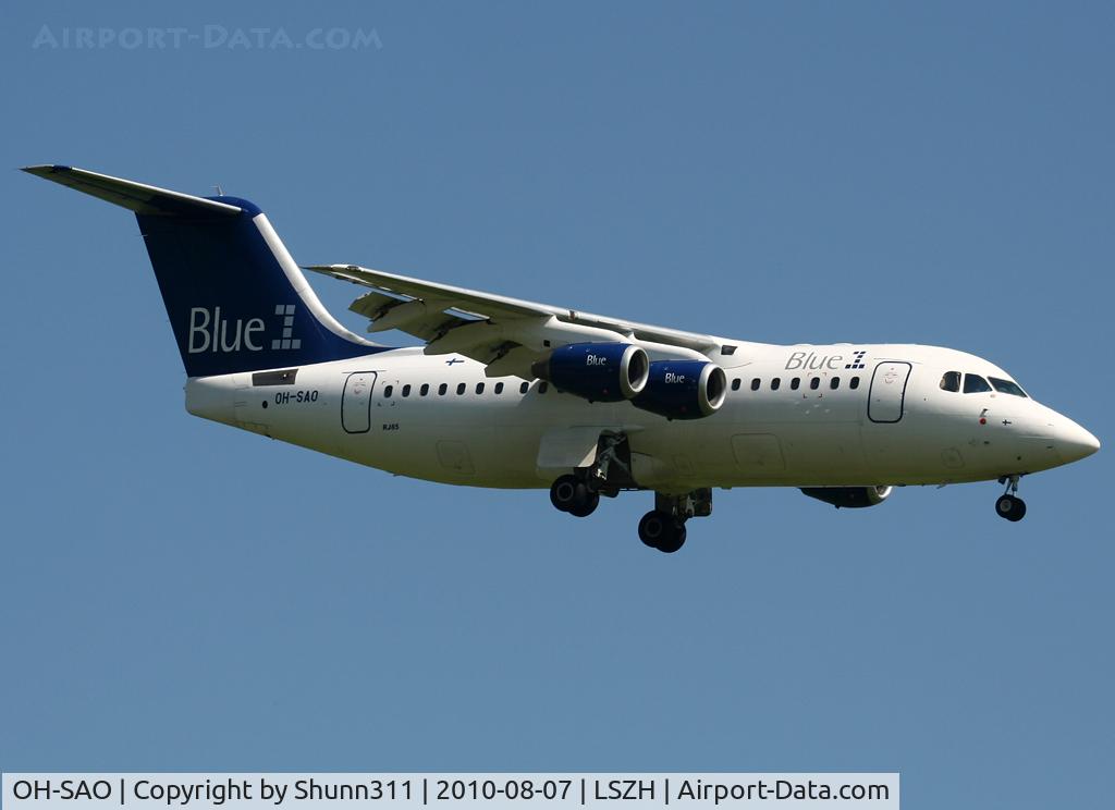 OH-SAO, 2002 BAE Systems Avro 146-RJ85 C/N E.2393, Landing rwy 14