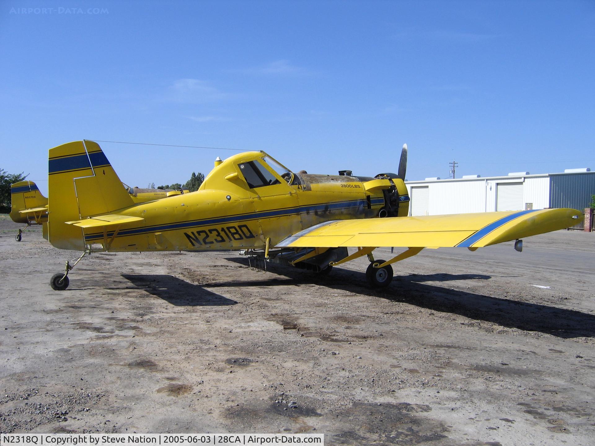 N2318Q, 1981 Air Tractor Inc AT-301 C/N 301-0365, Spain Air Fleet #4 is a 1981 AT-301 rigged for dusting