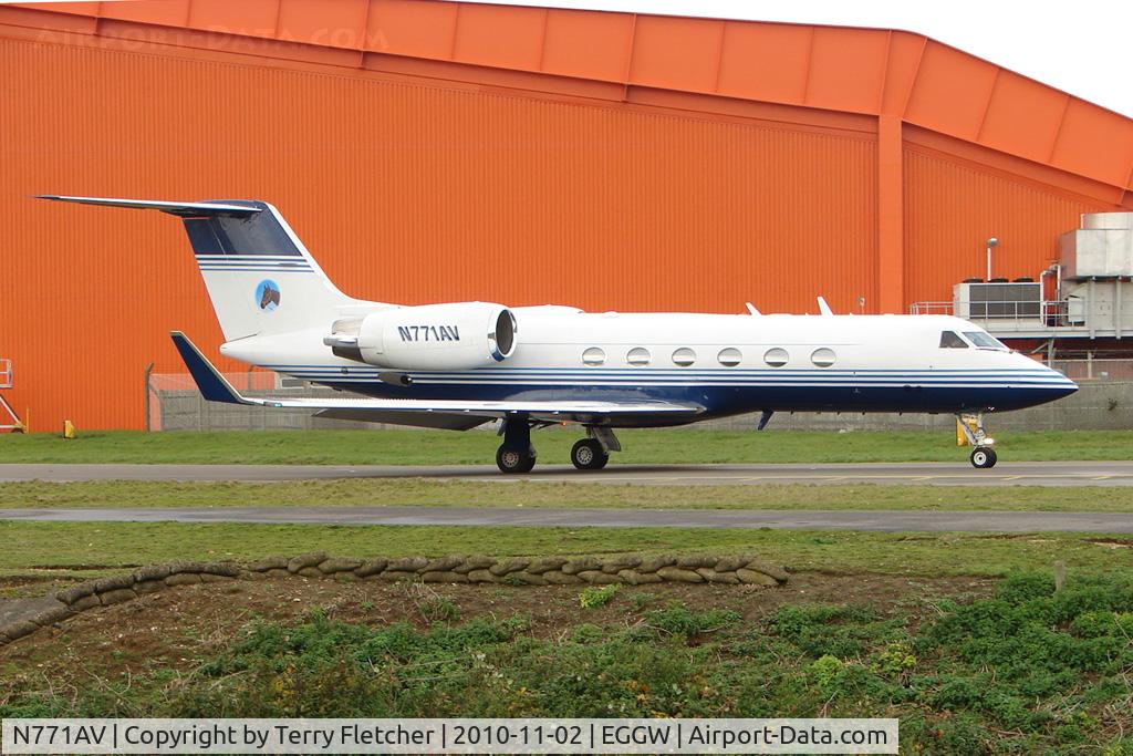 N771AV, 1992 Gulfstream Aerospace G-IV C/N 1197, 1992 Gulfstream Aerospace G-IV, c/n: 1197 at Luton