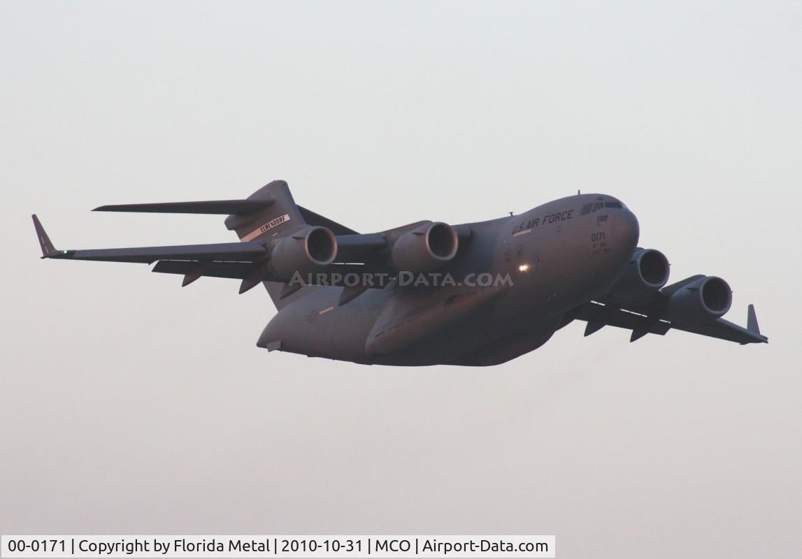 00-0171, 2000 Boeing C-17A Globemaster III C/N P-71, C-17A departure