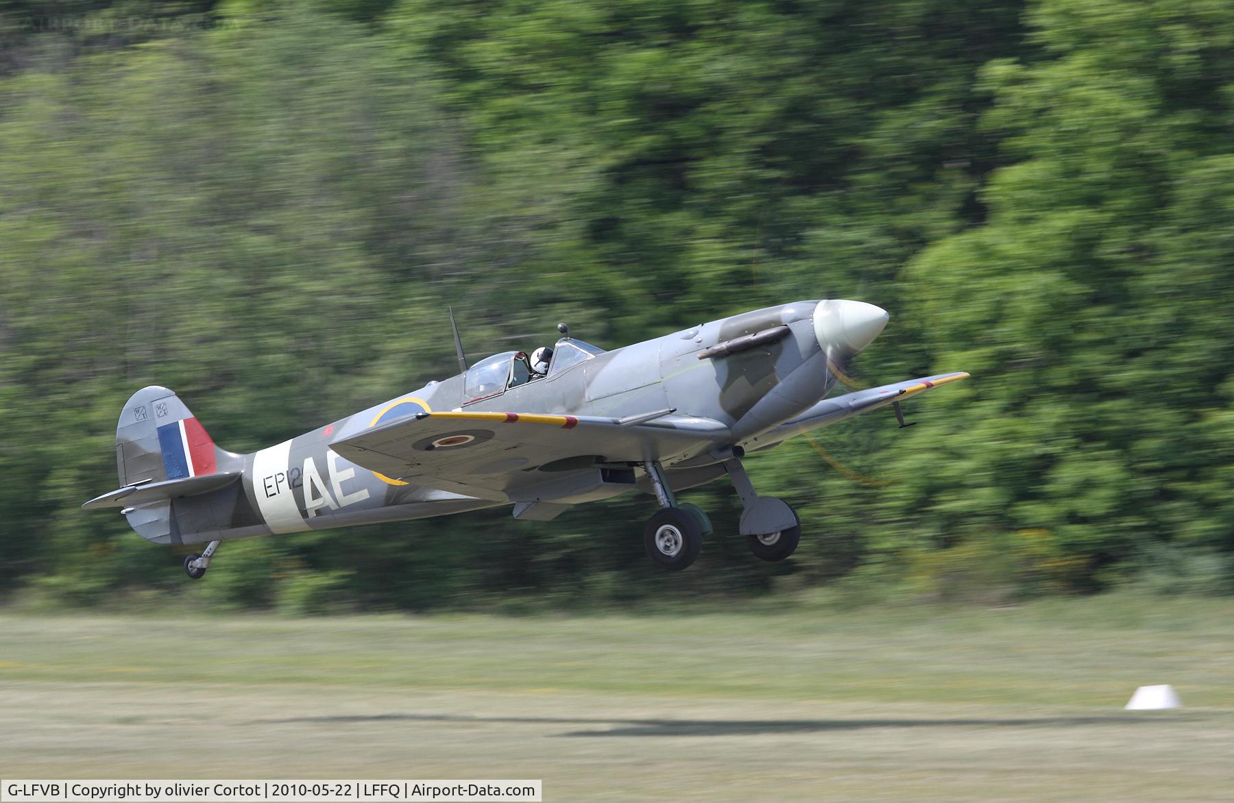 G-LFVB, 1942 Supermarine 349 Spitfire LF.Vb C/N CBAF.2403, Ferté Alais 2010