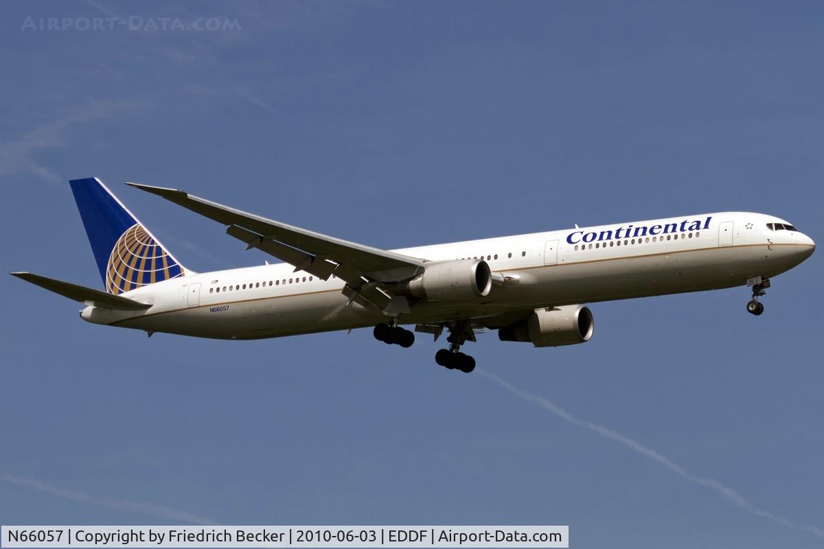 N66057, 2002 Boeing 767-424/ER C/N 29452, on final RW07R