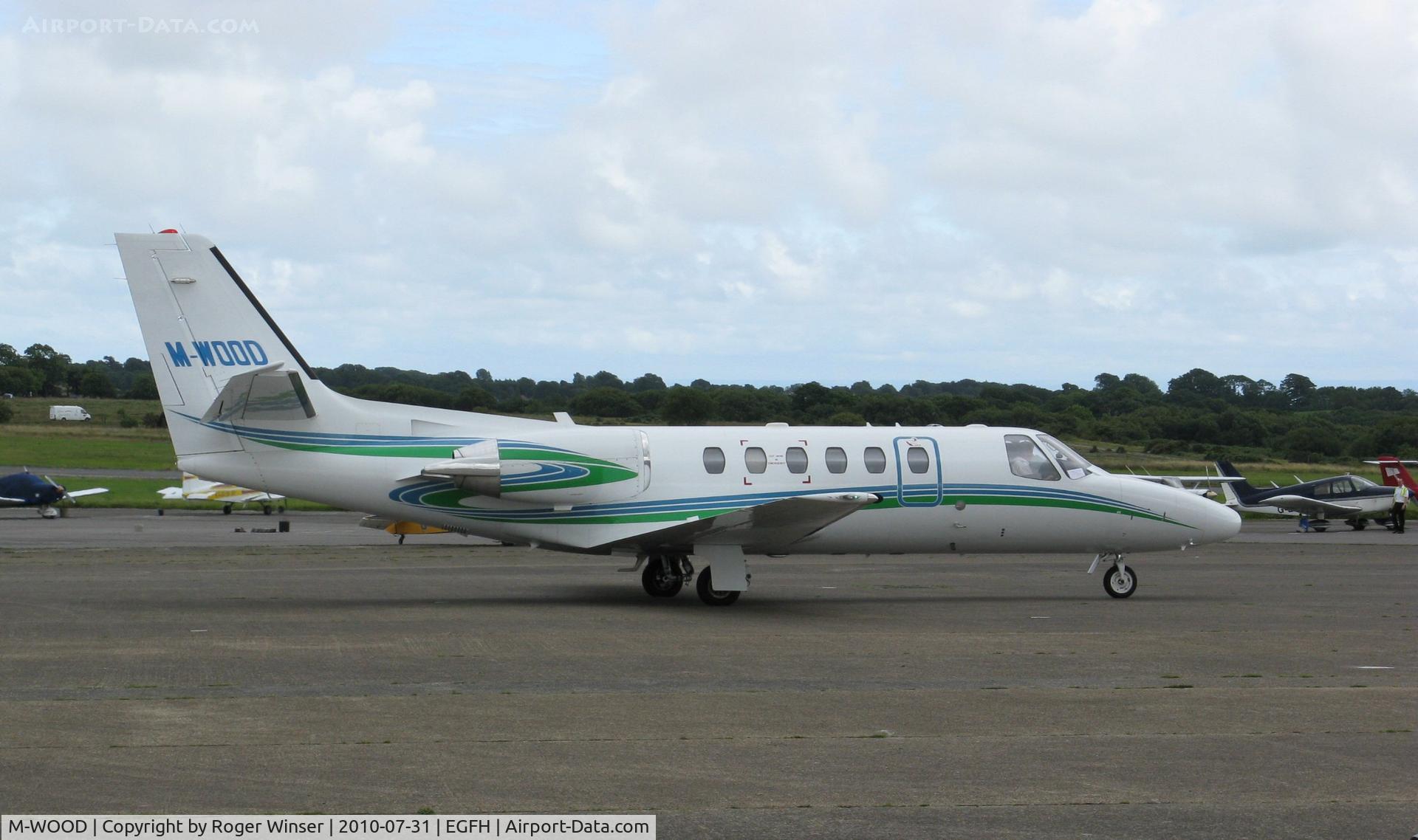M-WOOD, 2002 Cessna 550 Citation Bravo C/N 550-1042, On the apron