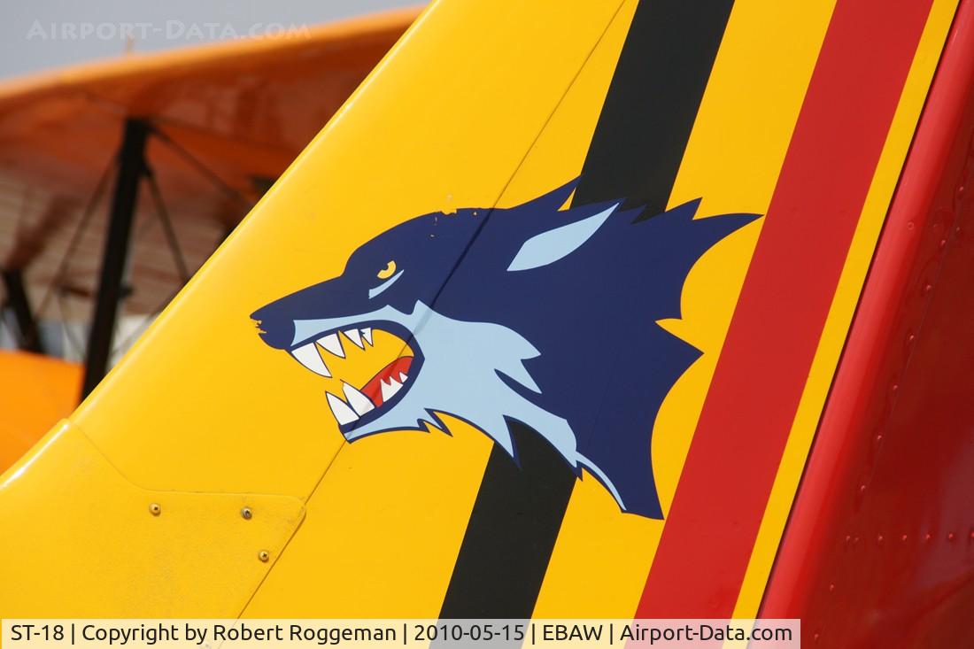 ST-18, SIAI-Marchetti SF-260M C/N 10-18, Fly in. Belgian Air Force.