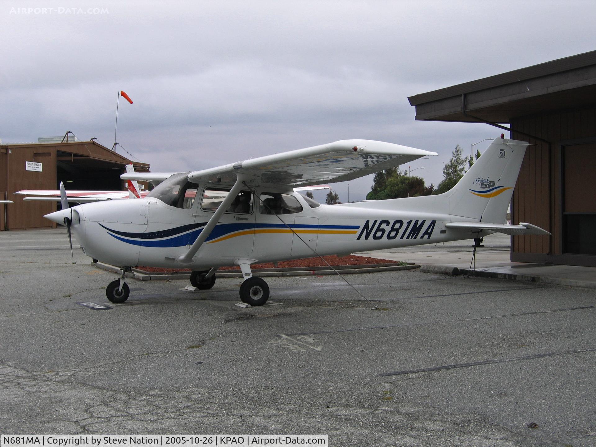 N681MA, 1999 Cessna 172S C/N 172S8203, 1999 Cessna 172S @ Palo Alto, CA