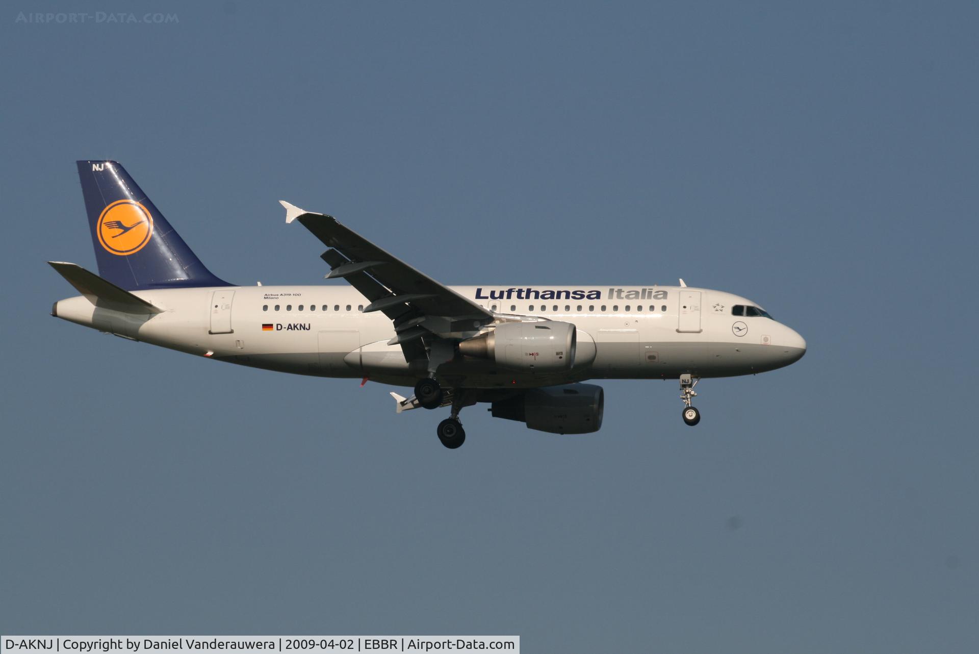 D-AKNJ, 2000 Airbus A319-112 C/N 1172, Flight LH1812 is descending to RWY 02