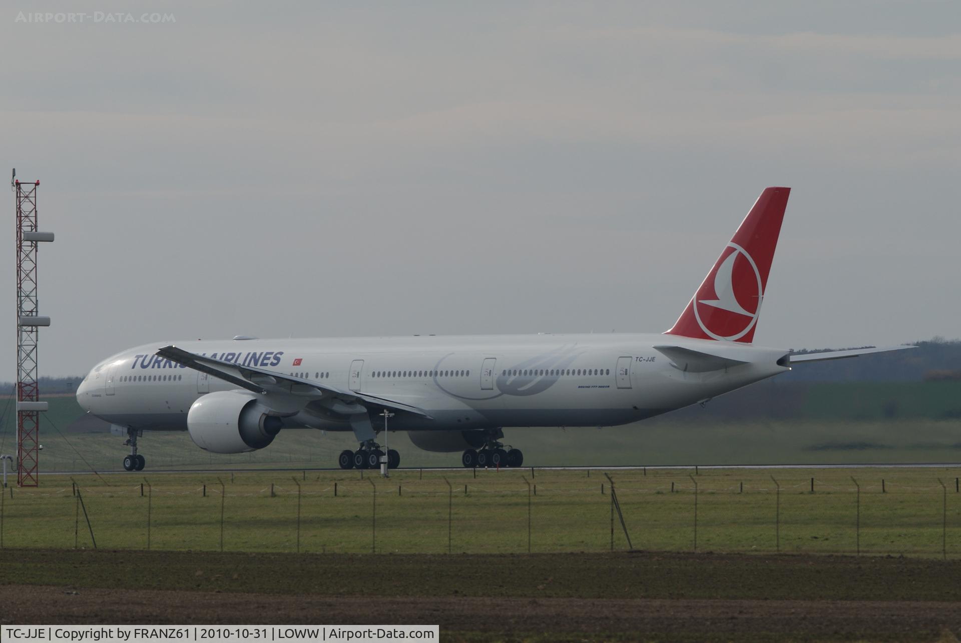 TC-JJE, 2010 Boeing 777-3F2/ER C/N 40707, Turkish Airlines
erstlandung in VIE/LOWW nach del. 13.10.10