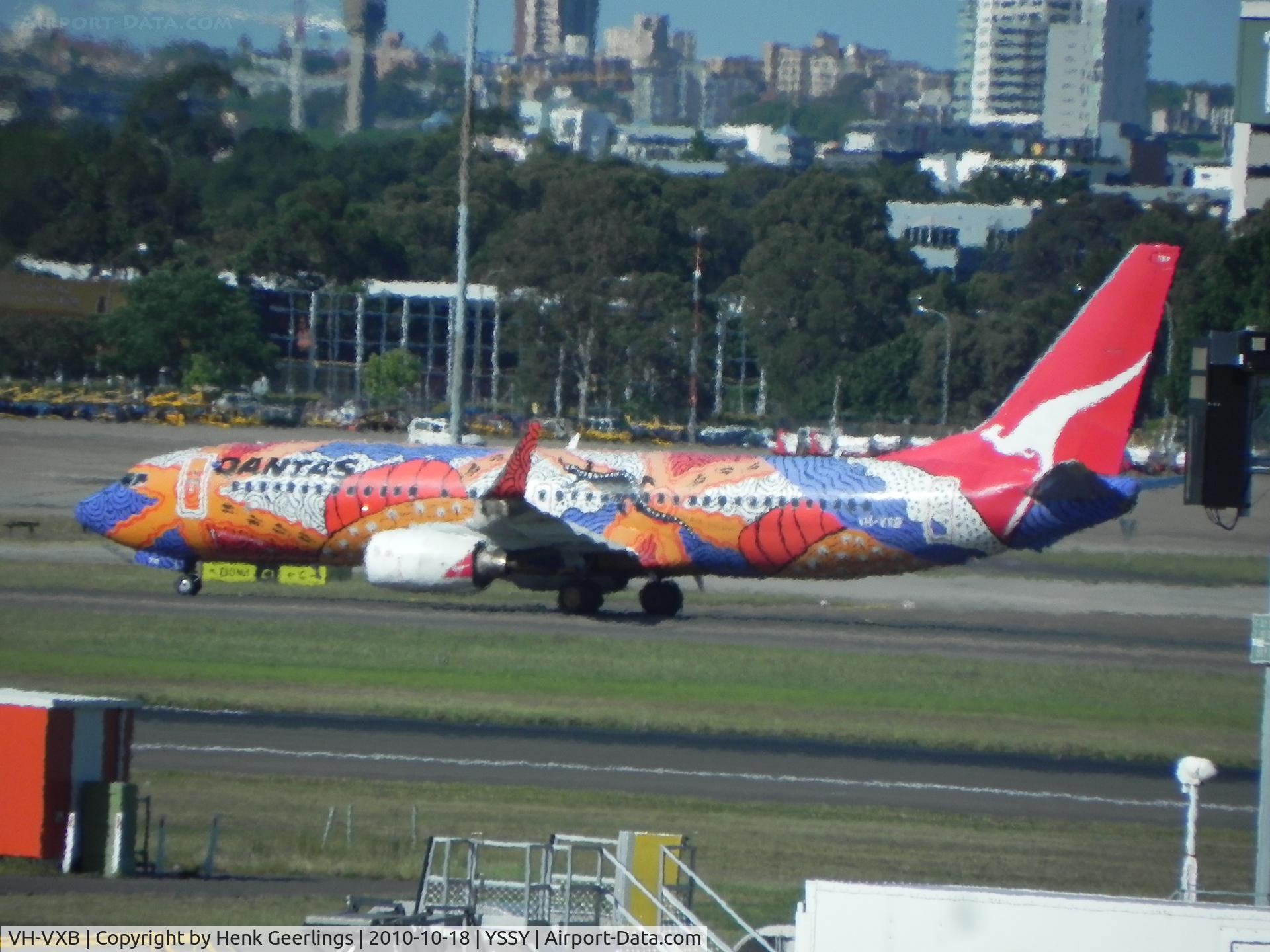 VH-VXB, 2001 Boeing 737-838 C/N 30101, Spcl cs Yananyi Dreaming