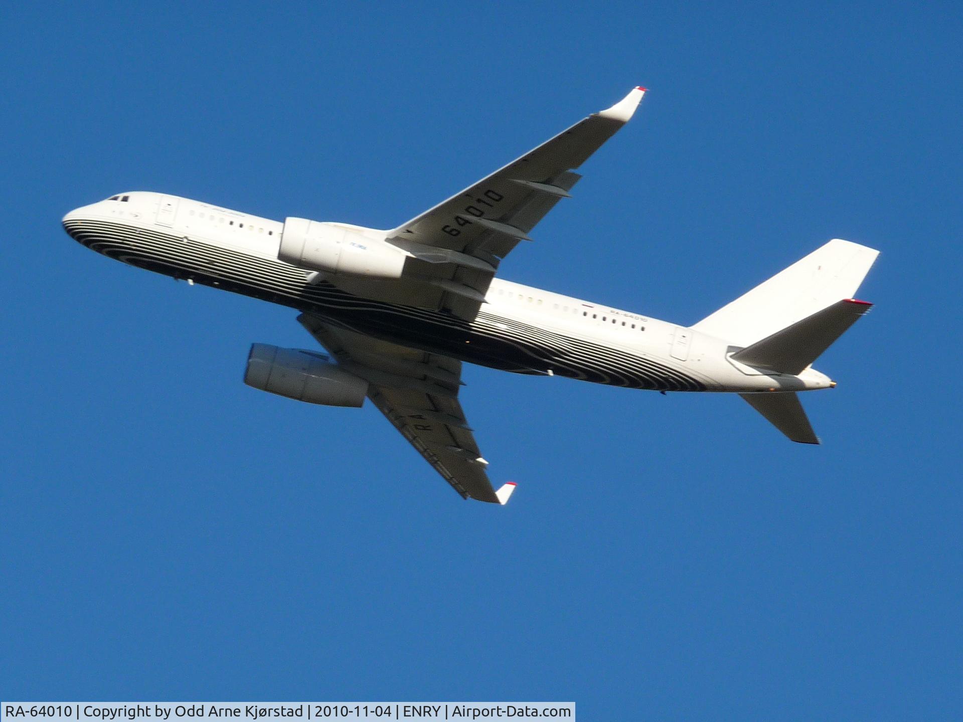 RA-64010, 1993 Tupolev Tu-204C C/N 145074-3164010, On performance test