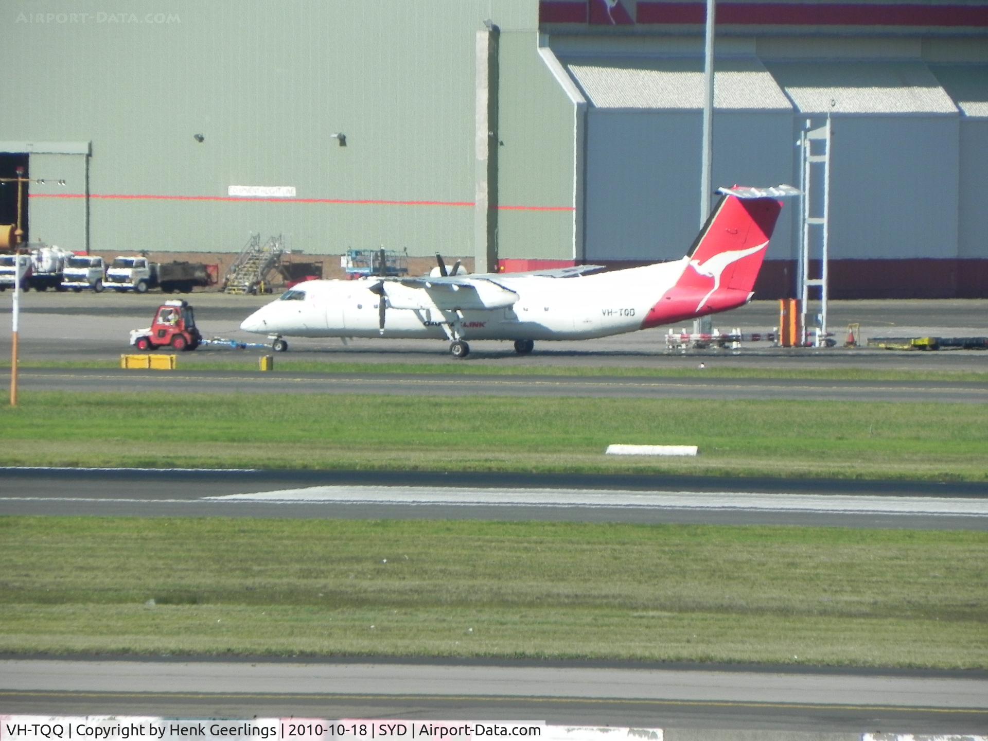VH-TQQ, 1983 De Havilland Canada DHC-8-102 Dash 8 C/N 204, Sydney , Domestic Bldg , Qantaslink