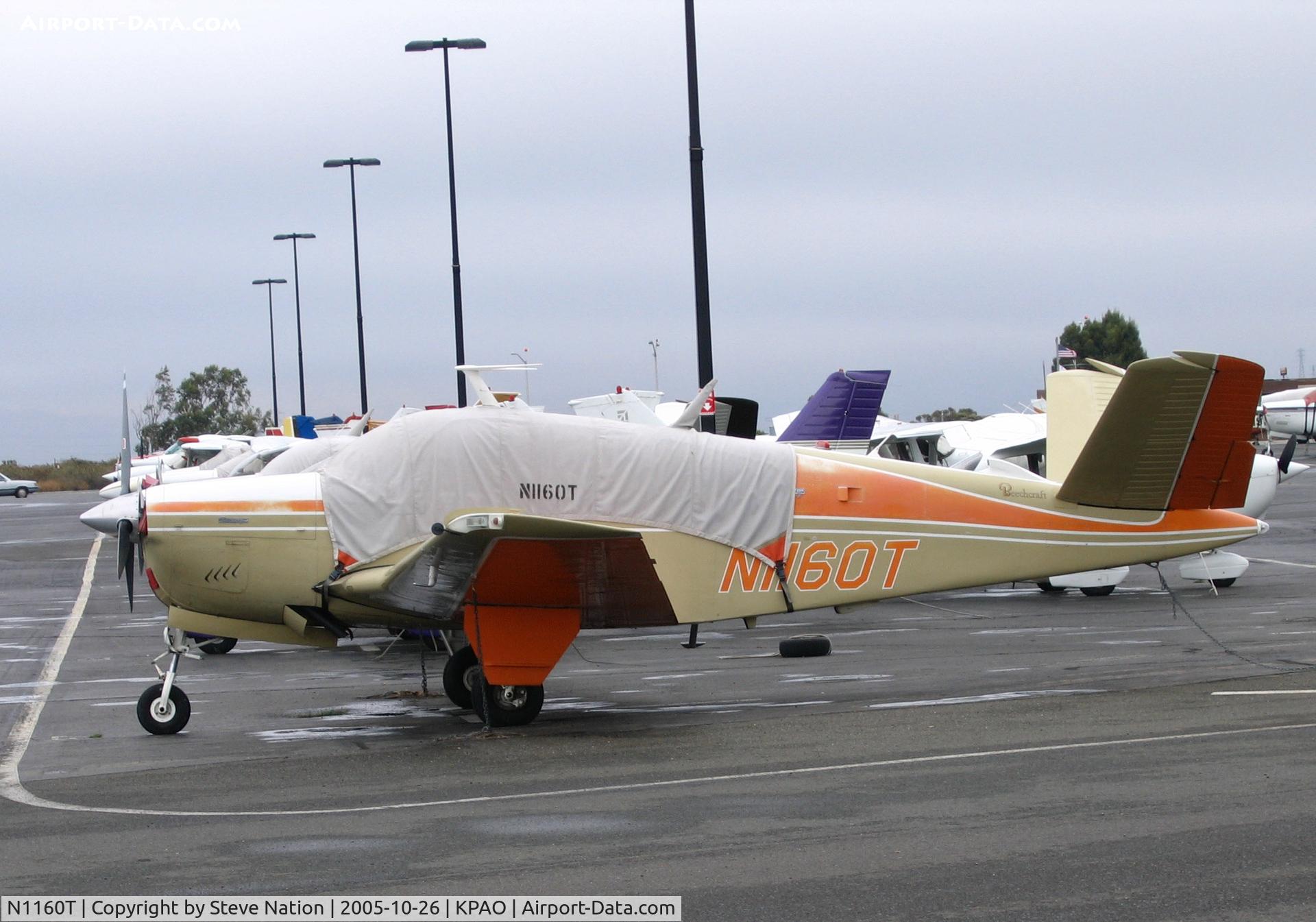 N1160T, 1976 Beech V35B Bonanza C/N D-9928, 1976 Beech V35B in old colors @ Palo Alto, CA