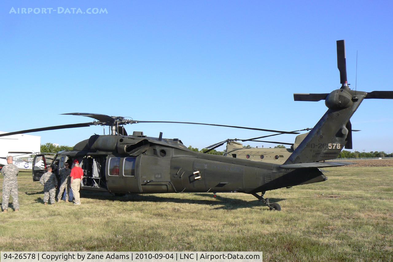 94-26578, 1994 Sikorsky UH-60L Black Hawk C/N 70-2098, At Lancaster Municipal - Warbirds on Parade Fly-in.