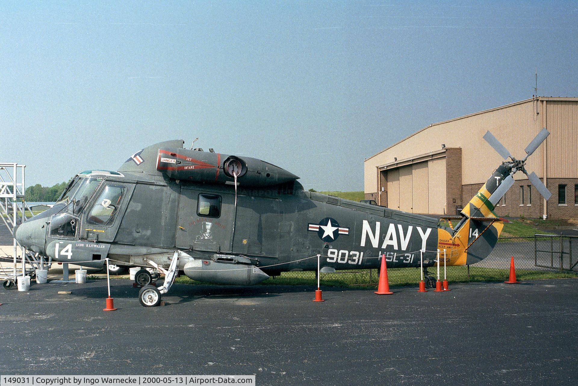 149031, Kaman HH-2D Seasprite C/N 035, Kaman HH-2D Seasprite at the American Helicopter Museum, West Chester PA
