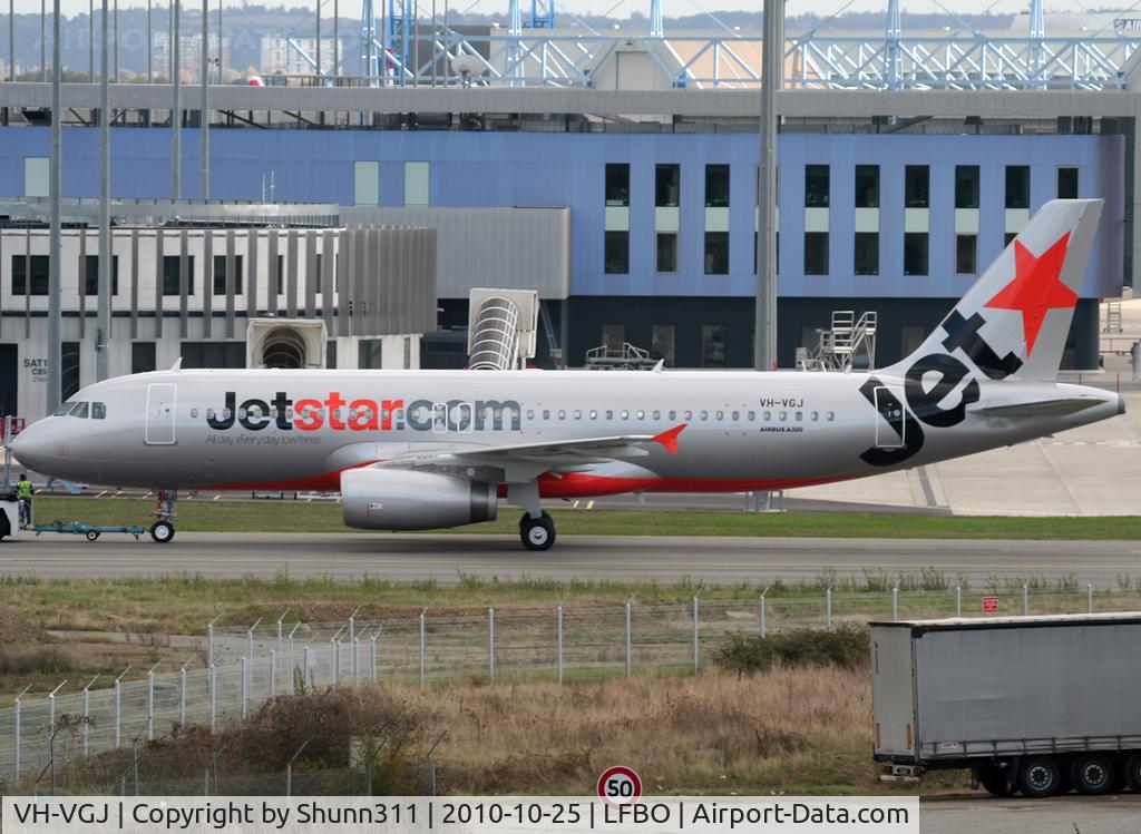 VH-VGJ, 2010 Airbus A320-214 C/N 4460, Delivery soon...
