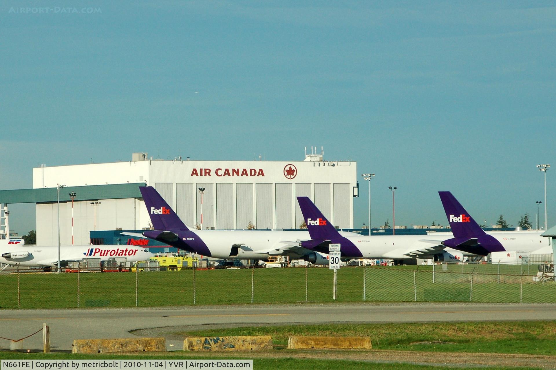 N661FE, 1995 Airbus A300F4-605R C/N 760, with C-FMAI and C-FMEP (both B757-2B7) at the FedEx facility