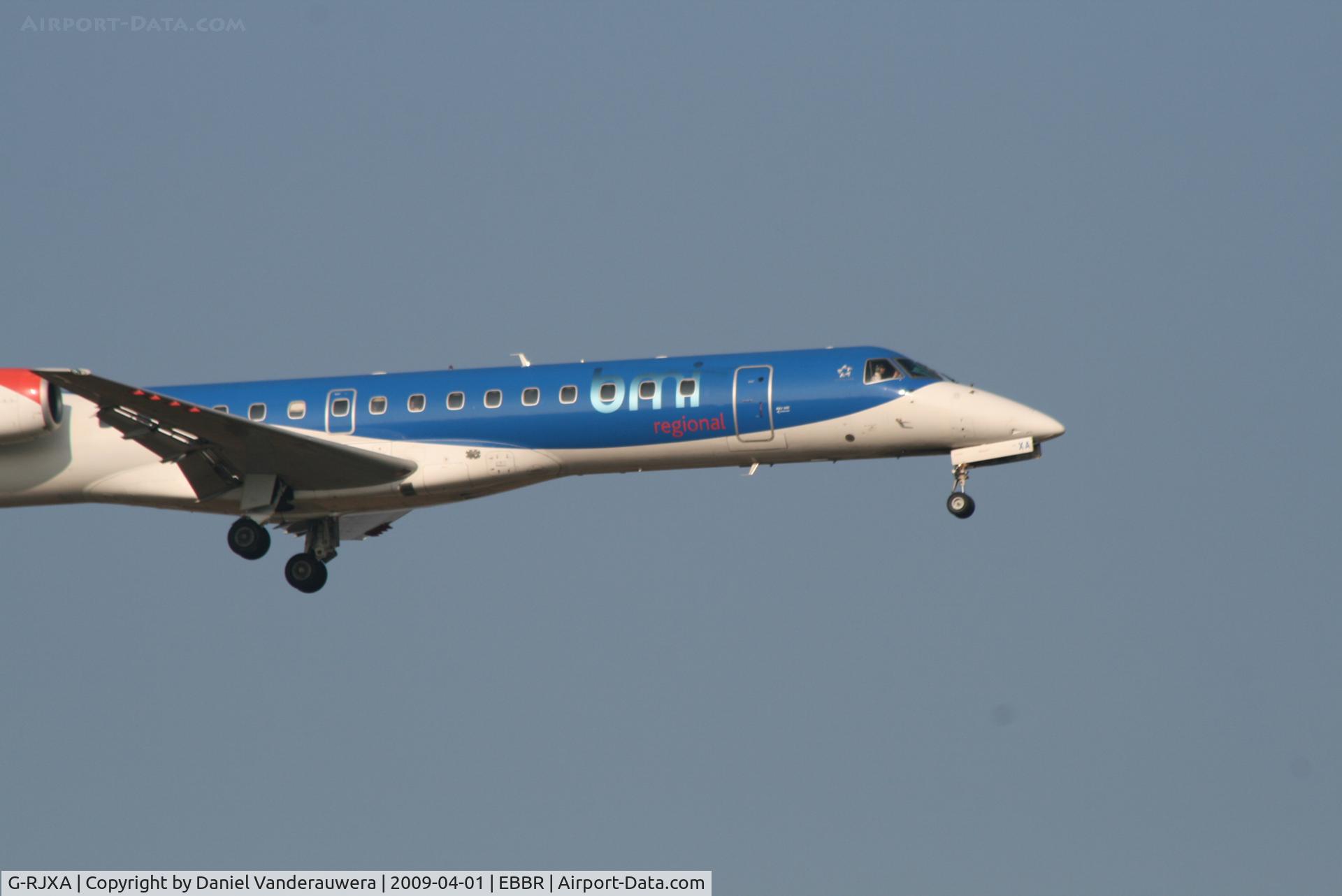 G-RJXA, 1999 Embraer EMB-145EP (ERJ-145EP) C/N 145136, Arrival of flight BD627 to RWY 02