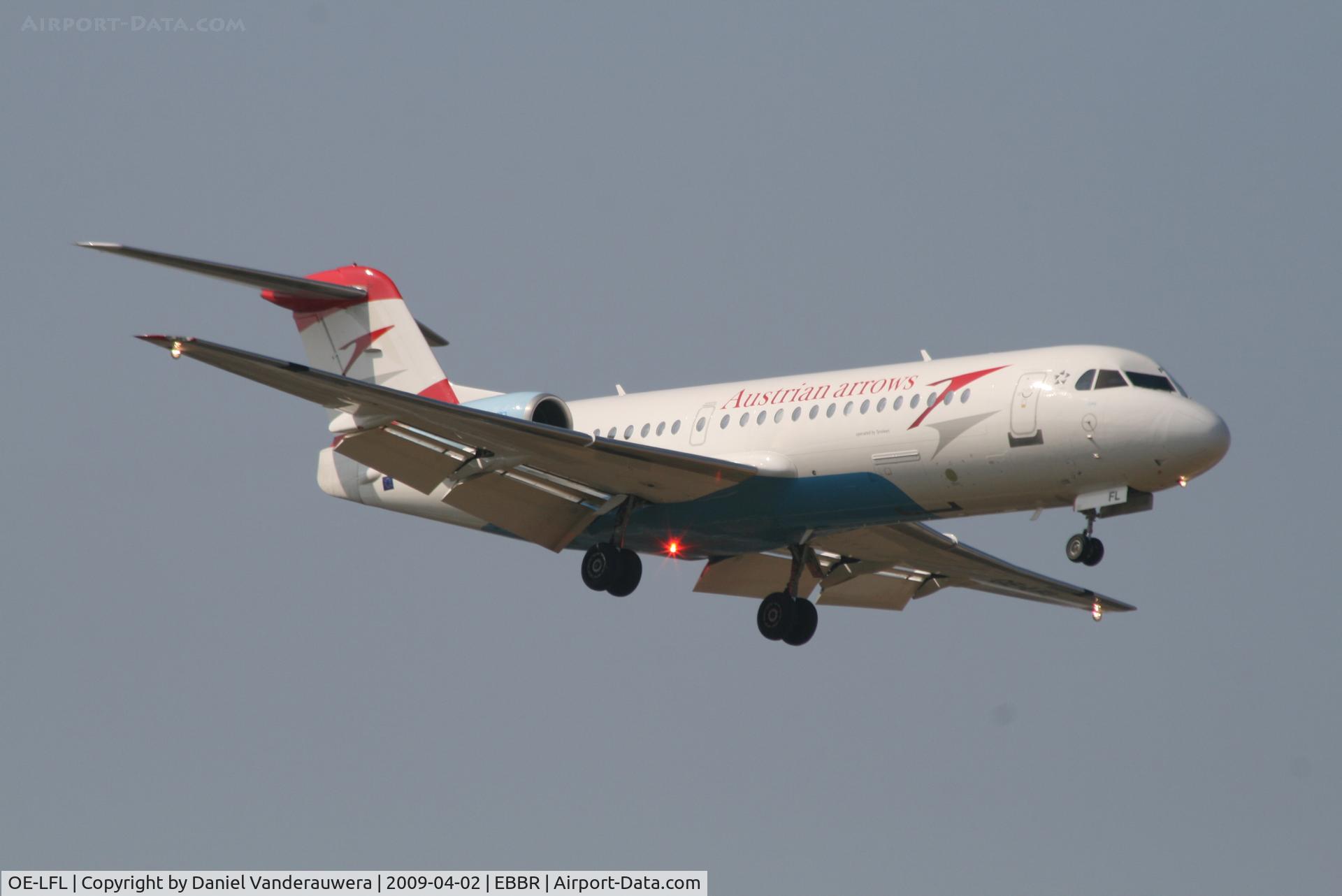 OE-LFL, 1995 Fokker 70 (F-28-0070) C/N 11573, On approach to RWY 02