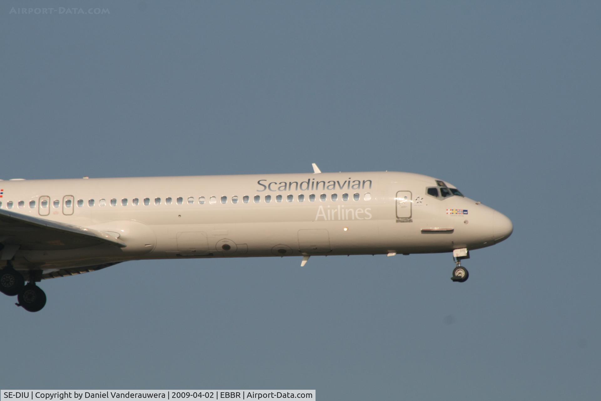 SE-DIU, 1991 McDonnell Douglas MD-87 (DC-9-87) C/N 53011, Arrival of flight SK593 to RWY 02