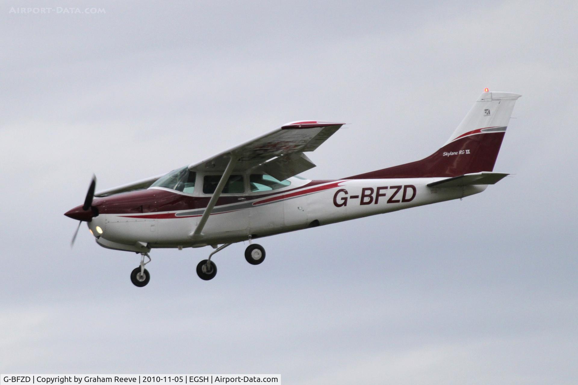 G-BFZD, 1978 Reims Cessna FR182 Skylane RG C/N 0010, Landing at Norwich.