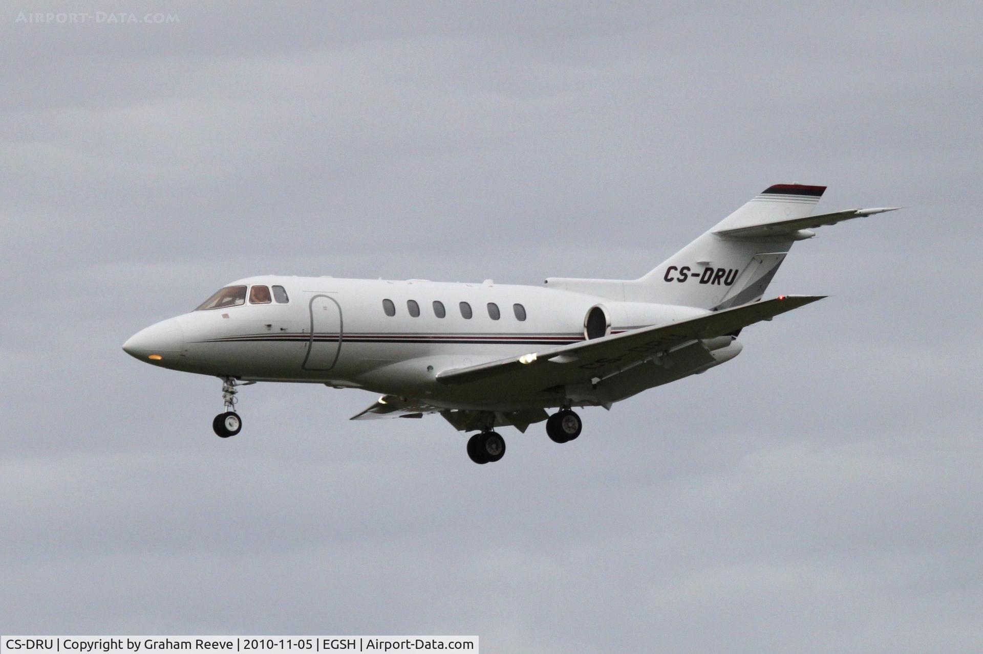 CS-DRU, 2006 Raytheon Hawker 800XP C/N 258821, Landing at Norwich.