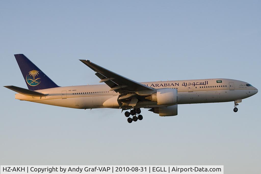 HZ-AKH, 1998 Boeing 777-268/ER C/N 28351, Saudi Arabian 777-200