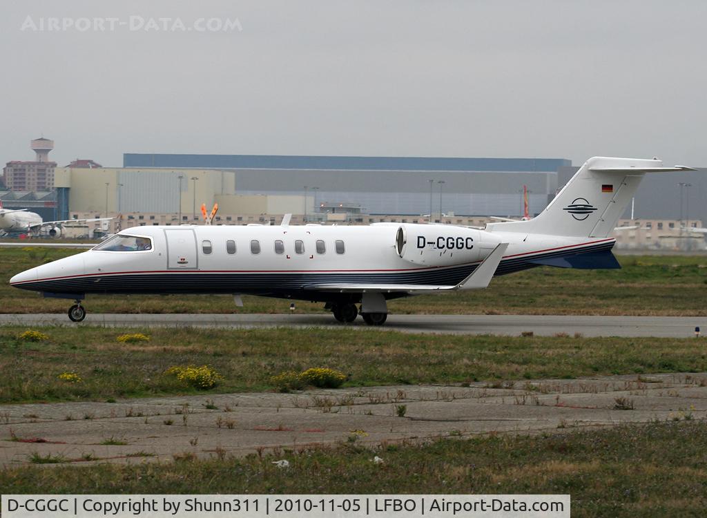 D-CGGC, 2008 Learjet 40 C/N 45-2107, Taxiing holding point rwy 32R for departure...