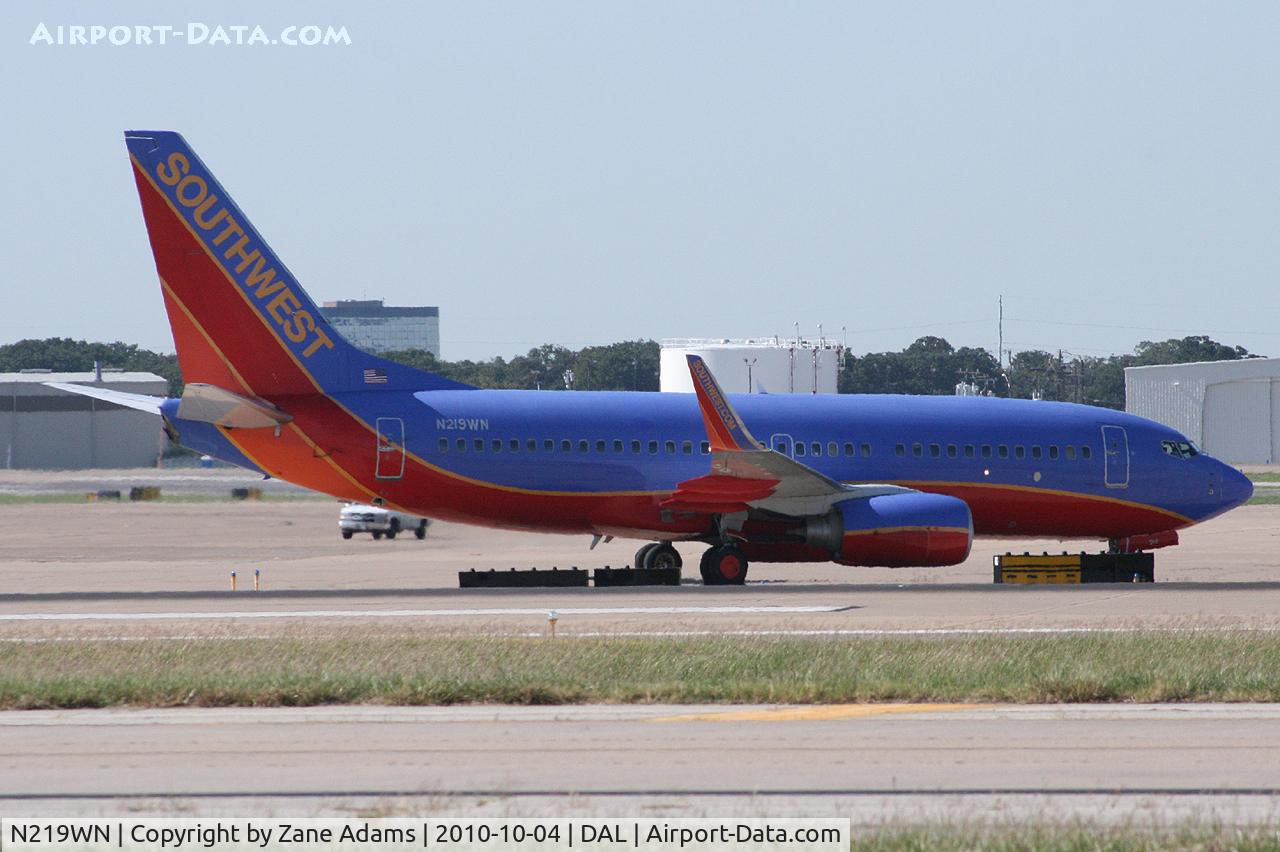 N219WN, 2005 Boeing 737-7H4 C/N 32490, Southwest Airlines At Dallas Love Field